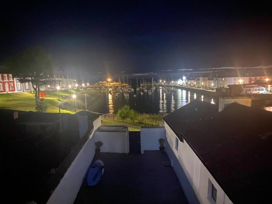 Aberaeron Island House - Panoramic Harbour Views Villa Kültér fotó